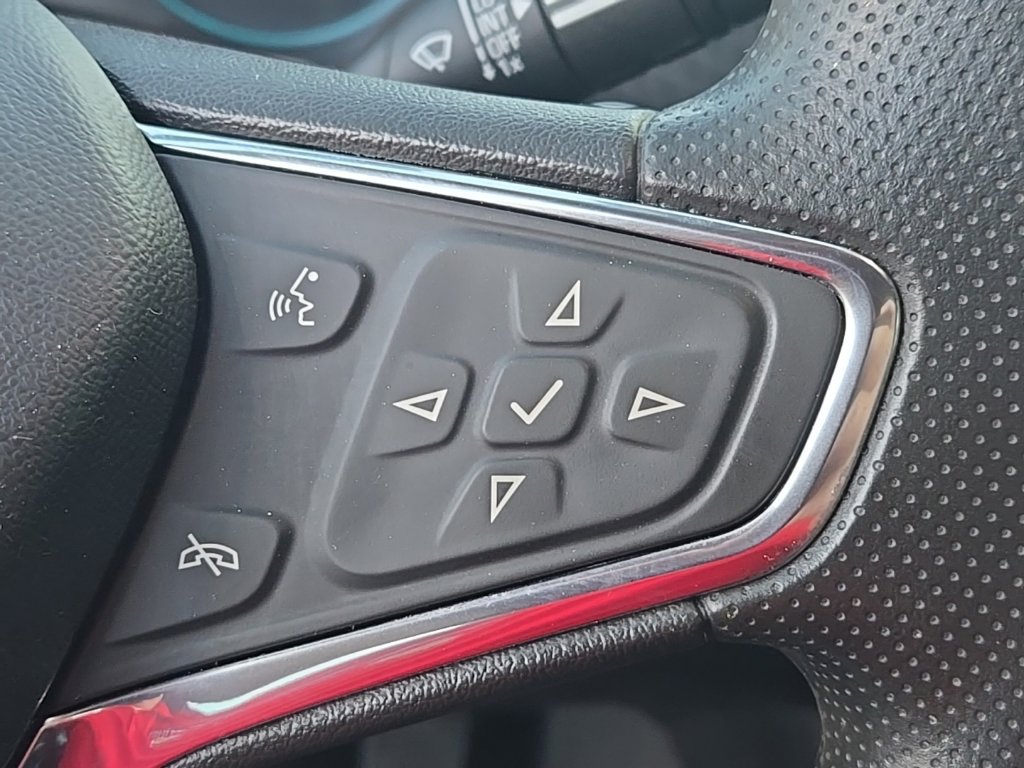 Used 2020 Chevrolet Malibu LT FWD image 18