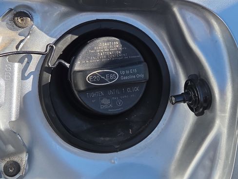 Used 2024 Toyota Camry LE image 31