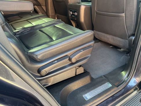 Used 2022 Chevrolet Tahoe Z71 w/ Z71 Off-Road Package image 22