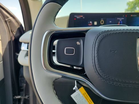 New 2026 Lincoln Navigator Premiere AWD/4WD image 25