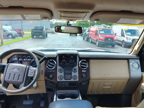 Used 2013 Ford F250 Lariat w/ Chrome Pkg AWD/4WD image 21
