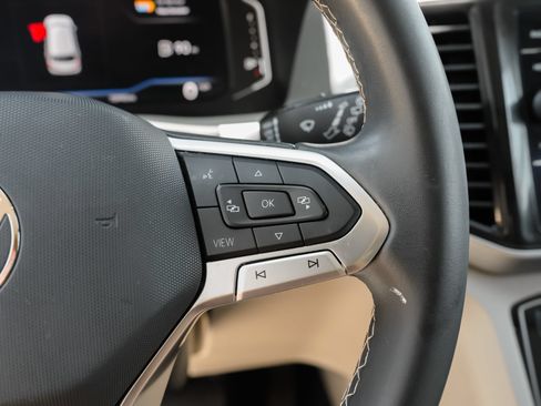 Used 2022 Volkswagen Atlas SE w/ Panoramic Sunroof Package FWD image 19