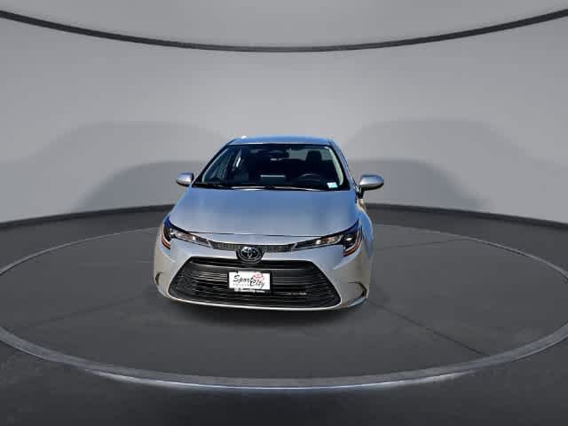 Used 2024 Toyota Corolla LE FWD image 3