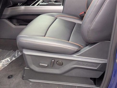 New 2026 Ford F250 Lariat w/ Black Appearance Package image 4