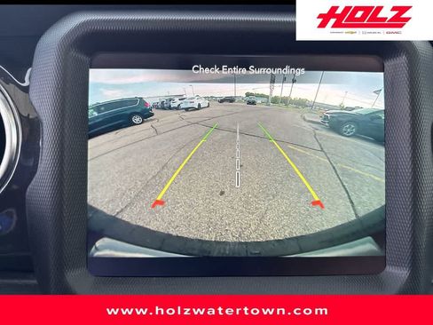 Used 2021 Jeep Wrangler Unlimited Sahara AWD/4WD image 17