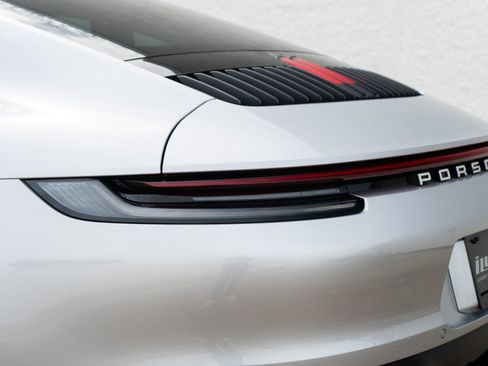 Used 2023 Porsche 911 Carrera T image 32