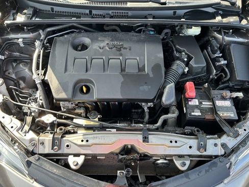 Used 2018 Toyota Corolla LE image 22