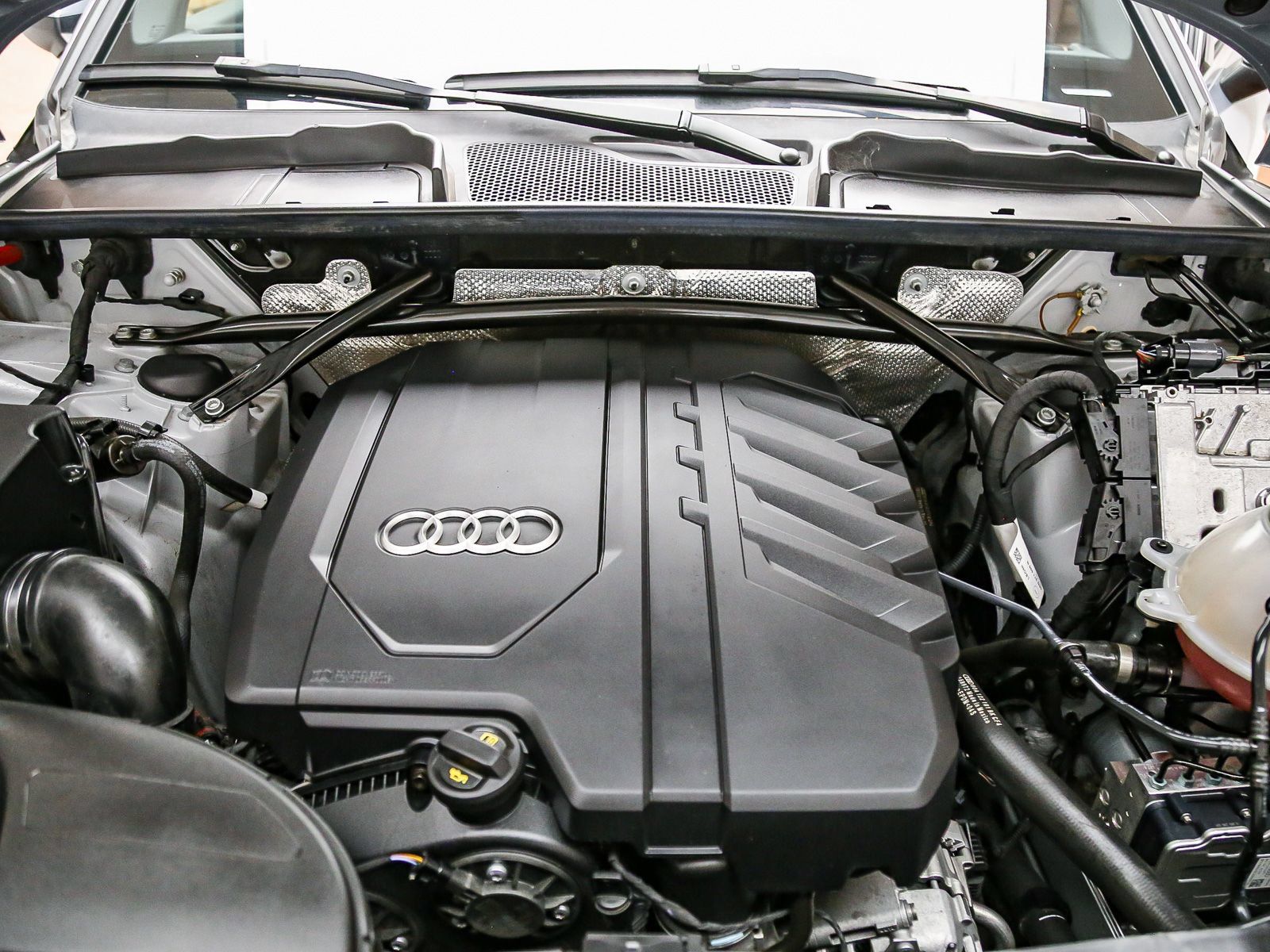 Used 2022 Audi Q5 2.0T Premium Plus w/ Premium Plus Package AWD/4WD image 29