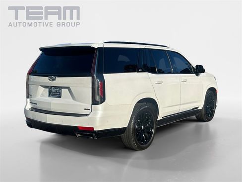 Used 2021 Cadillac Escalade Sport Platinum w/ LPO, ONYX Package image 7
