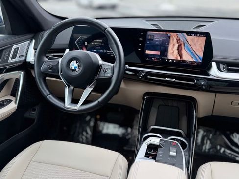 Certified 2025 BMW X1 xDrive28i w/ Convenience Package image 10