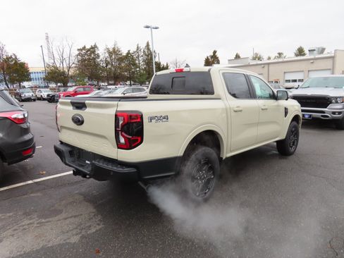 New 2025 Ford Ranger Lariat w/ FX4 Off-Road Package image 4