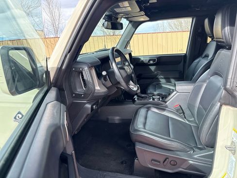 Certified 2025 Ford Bronco Outer Banks image 12