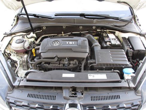 Used 2018 Volkswagen Golf Alltrack SE image 39