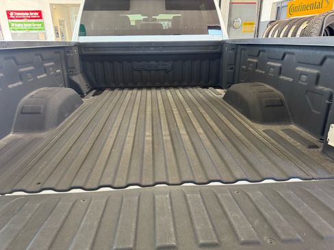 Used 2023 GMC Sierra 2500 AT4 AWD/4WD image 10