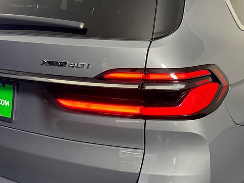Used 2025 BMW X7 xDrive40i AWD/4WD image 34