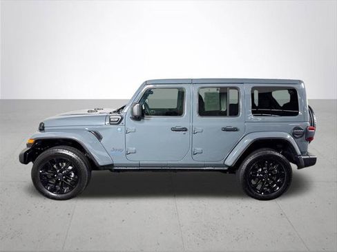 Certified 2025 Jeep Wrangler Unlimited Sahara w/ Safety Group AWD/4WD image 10