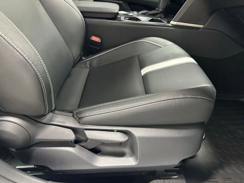 Used 2026 Toyota Camry Hybrid FWD image 59