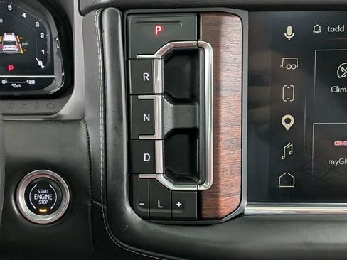 Used 2023 GMC Yukon Denali Ultimate AWD/4WD image 34