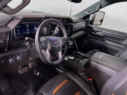 Used 2024 GMC Sierra 3500 AT4 w/ AT4 Premium Plus Package image 10