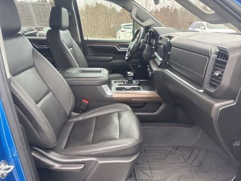 Used 2022 Chevrolet Silverado 1500 RST w/ Convenience Package II AWD/4WD image 42