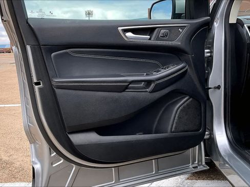 Used 2022 Ford Edge Titanium AWD/4WD image 26