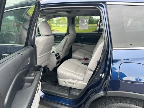 Used 2020 Honda Pilot Touring image 14