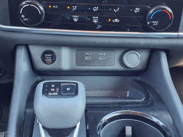 Used 2024 Nissan Rogue S AWD/4WD image 12