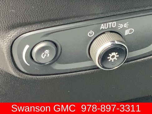 Certified 2023 Chevrolet Equinox LT w/ LPO, Floor Liner Package AWD/4WD image 18