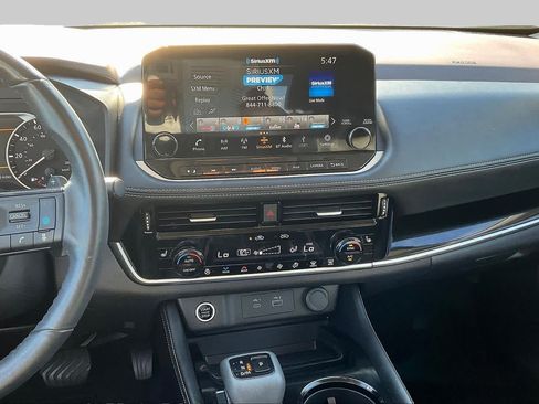 Used 2023 Nissan Rogue SL w/ SL Premium Package FWD image 7