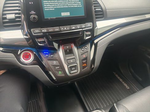 Used 2024 Honda Odyssey Elite image 30