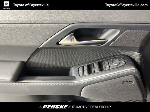 Used 2024 Lexus GX 550 w/ Cold Area Package image 27