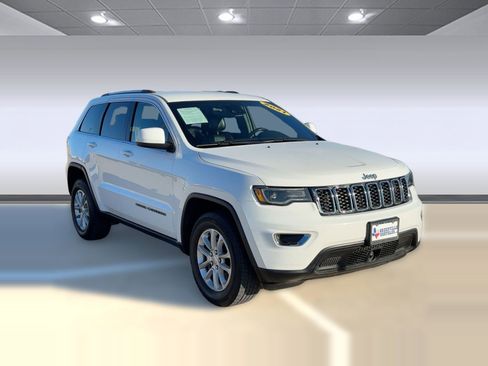 Used 2021 Jeep Grand Cherokee Laredo X image 7