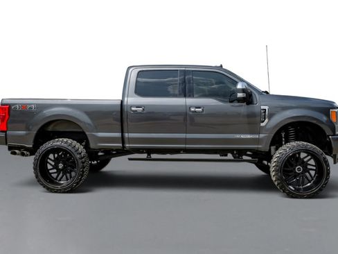 Used 2019 Ford F350 Lariat w/ Lariat Ultimate Package AWD/4WD image 5