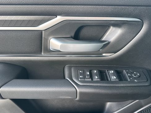 New 2026 RAM 1500 4x4 Crew Cab image 10