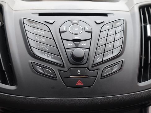 Used 2016 Ford Escape SE FWD image 9