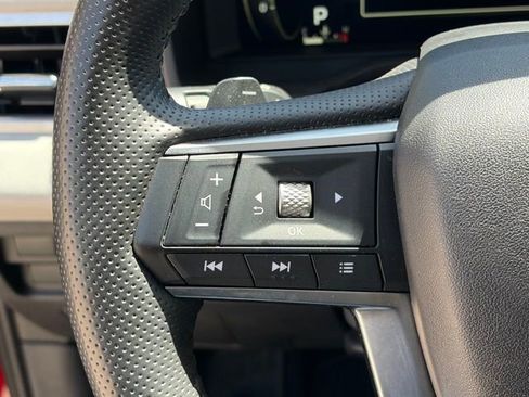 Used 2025 Mitsubishi Outlander SEL image 15