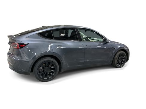 Certified 2023 Tesla Model Y Long Range AWD/4WD image 7