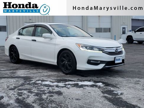 Used 2017 Honda Accord EX image 1