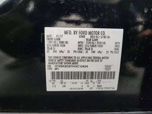 Used 2017 Ford Explorer XLT w/ Equipment Group 202A AWD/4WD image 33
