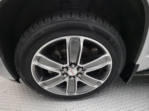 Used 2017 GMC Acadia Denali w/ Technology Package AWD/4WD image 24