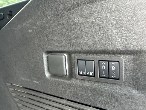 Used 2025 Chevrolet Suburban Premier w/ Sun And Tow Package RWD image 51