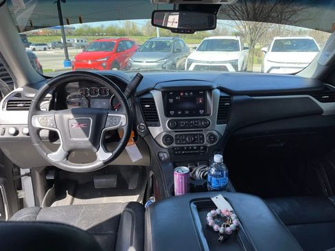 Used 2015 GMC Yukon XL SLT image 11