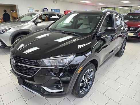 Used 2023 Buick Encore GX Select AWD/4WD image 1