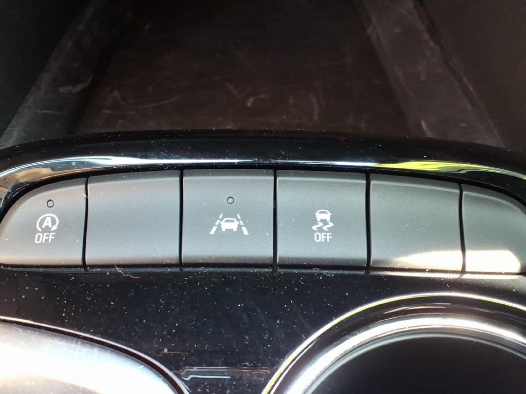 Used 2023 Buick Encore GX Select w/ Sport Touring Package FWD image 26