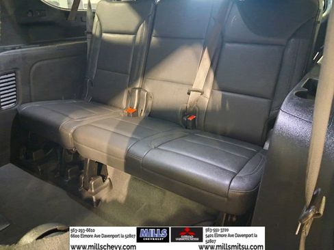 Used 2023 Chevrolet Suburban Z71 image 13