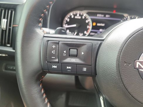 Used 2025 Nissan Pathfinder Rock Creek AWD/4WD image 29