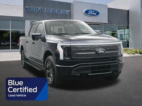 Used 2025 Ford F150 Lightning Lariat w/ Max Trailer Tow Package image 1