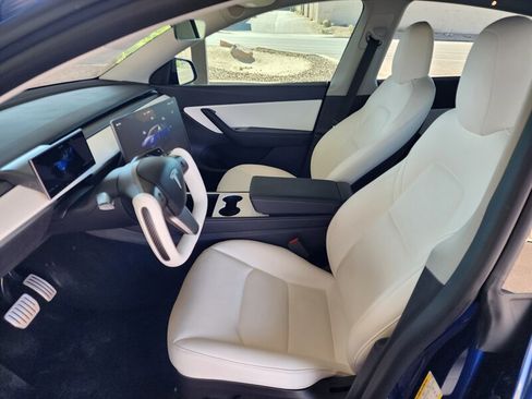 Used 2022 Tesla Model Y Performance AWD/4WD image 25