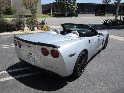 Used 2009 Chevrolet Corvette Convertible w/ Preferred Equipment Group RWD image 20