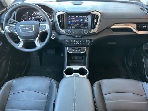Used 2024 GMC Terrain Denali w/ Denali Premium Package AWD/4WD image 12